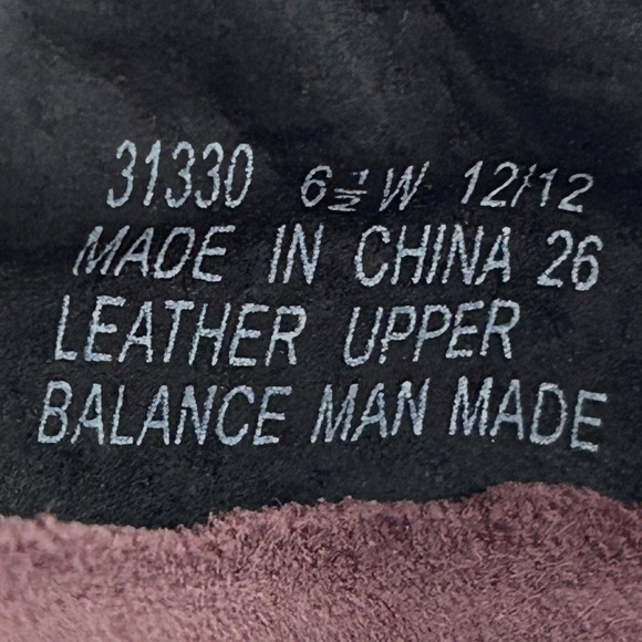 Clarks Leather Active Air Mary Jane Pumps with Double Straps - Size 6.5 - Black - Picture 8 of 9